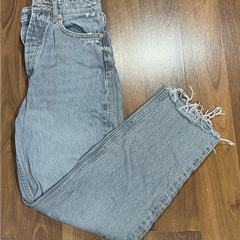 High waisted jeans